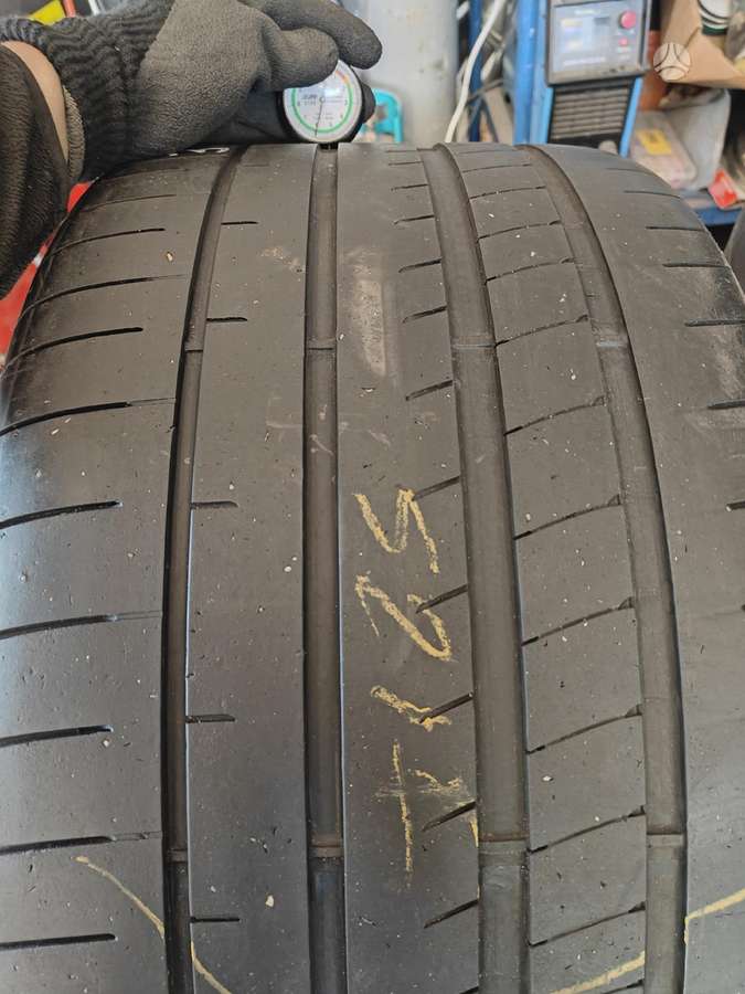 Goodyear Eagle F1, летние 305/30 R21