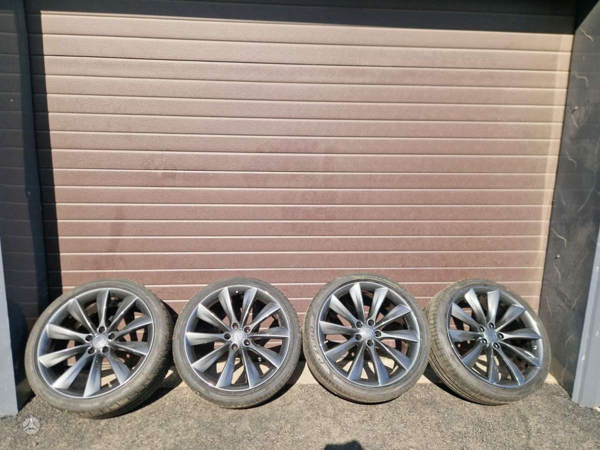 TESLA Su padangomis, light alloy, R21