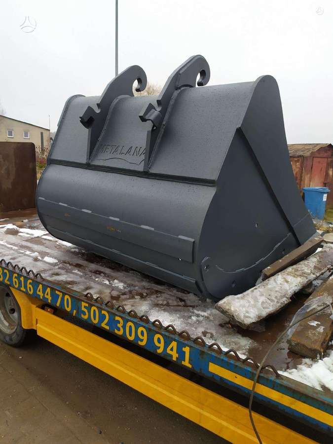 Metalana Kasimo 2,7m3, buckets