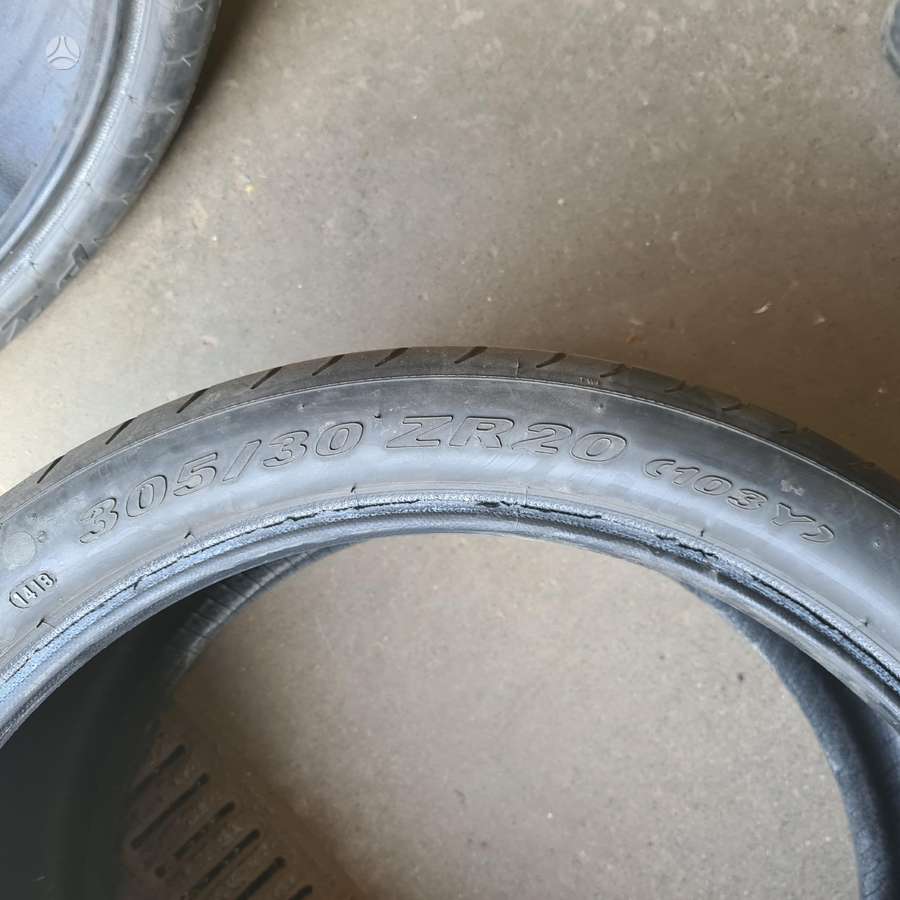 Pirelli, vasarinės 305/30 R20