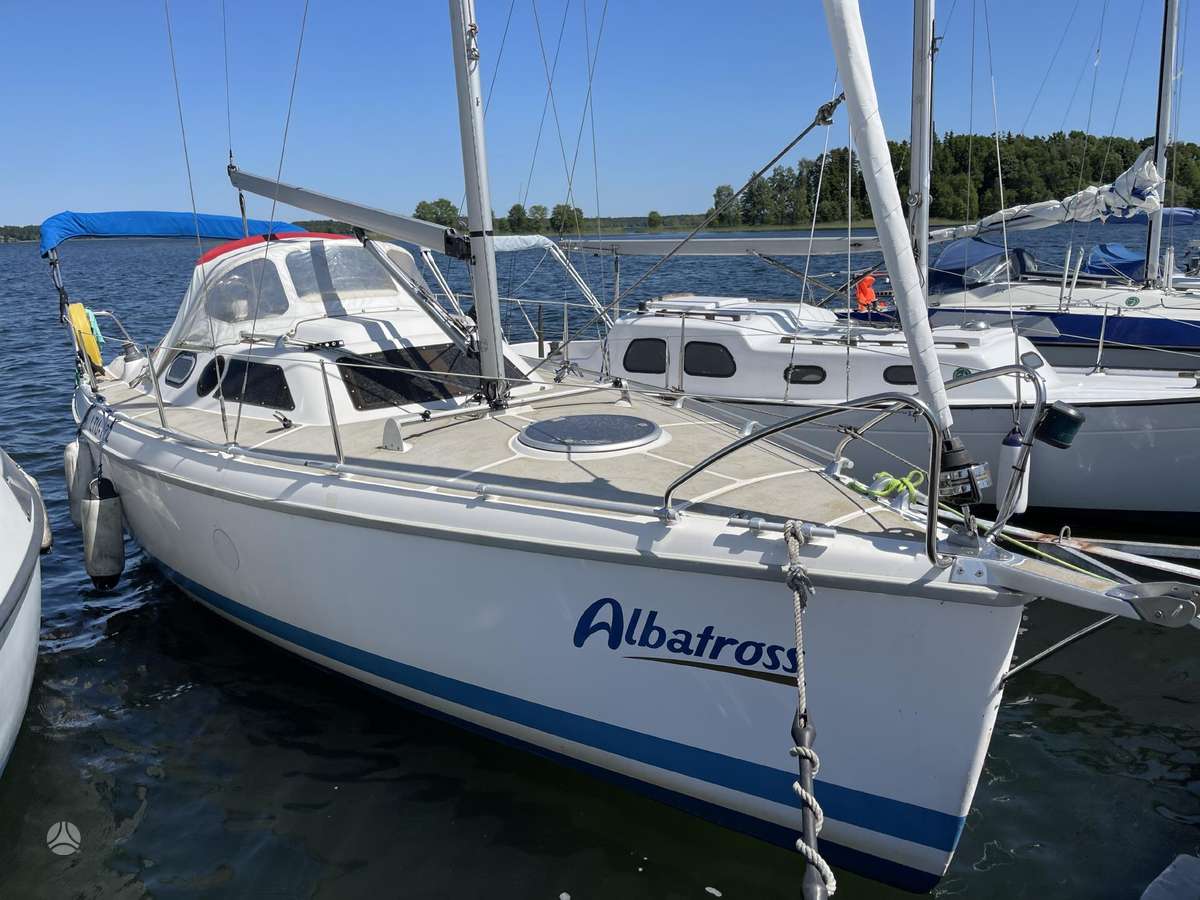 HUNTER 27, keelboats