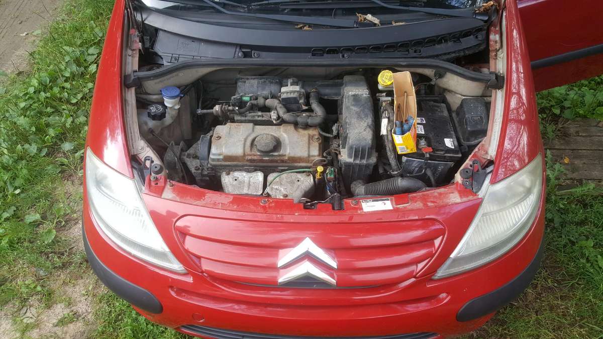 Citroen C3, KJFD, dalimis. 537