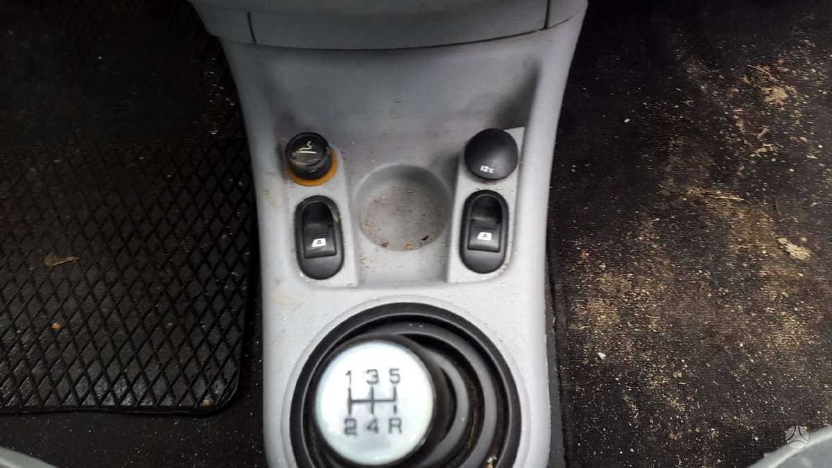 Citroen C3, KJFD, dalimis. 401