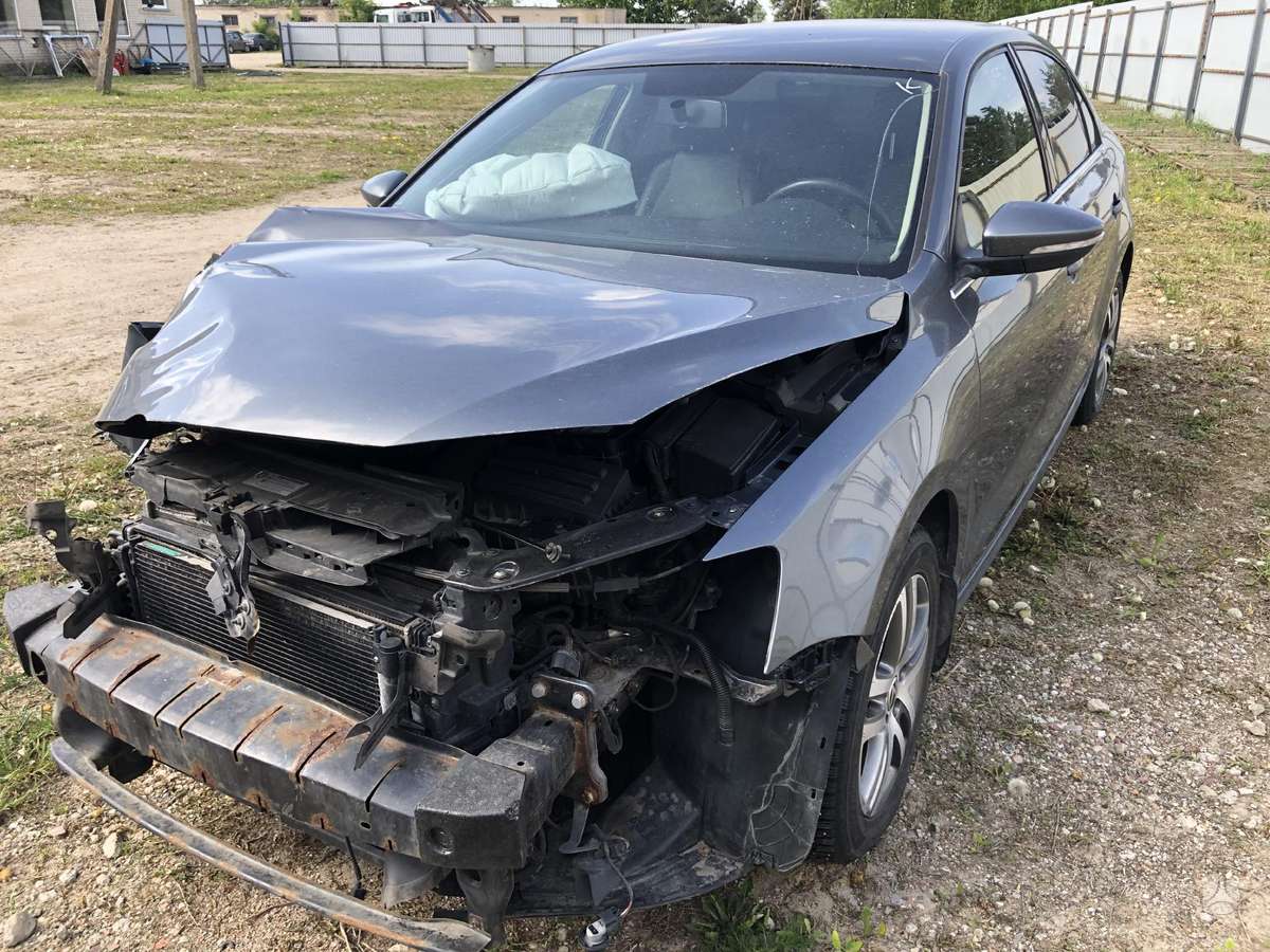Volkswagen Jetta dalimis