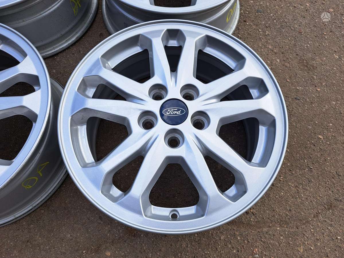 Ford Focus, lengvojo lydinio, R16