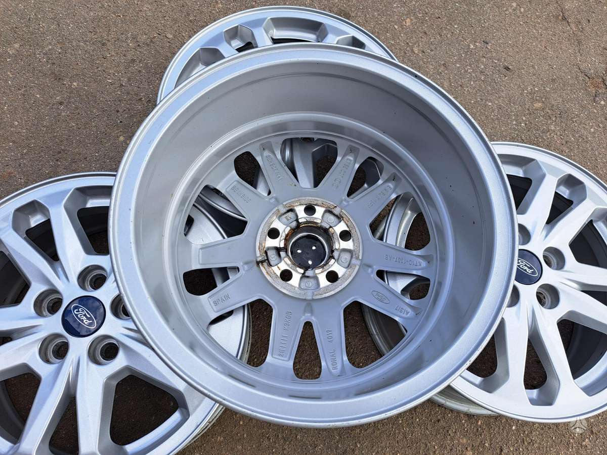 Ford Focus, light alloy, R16