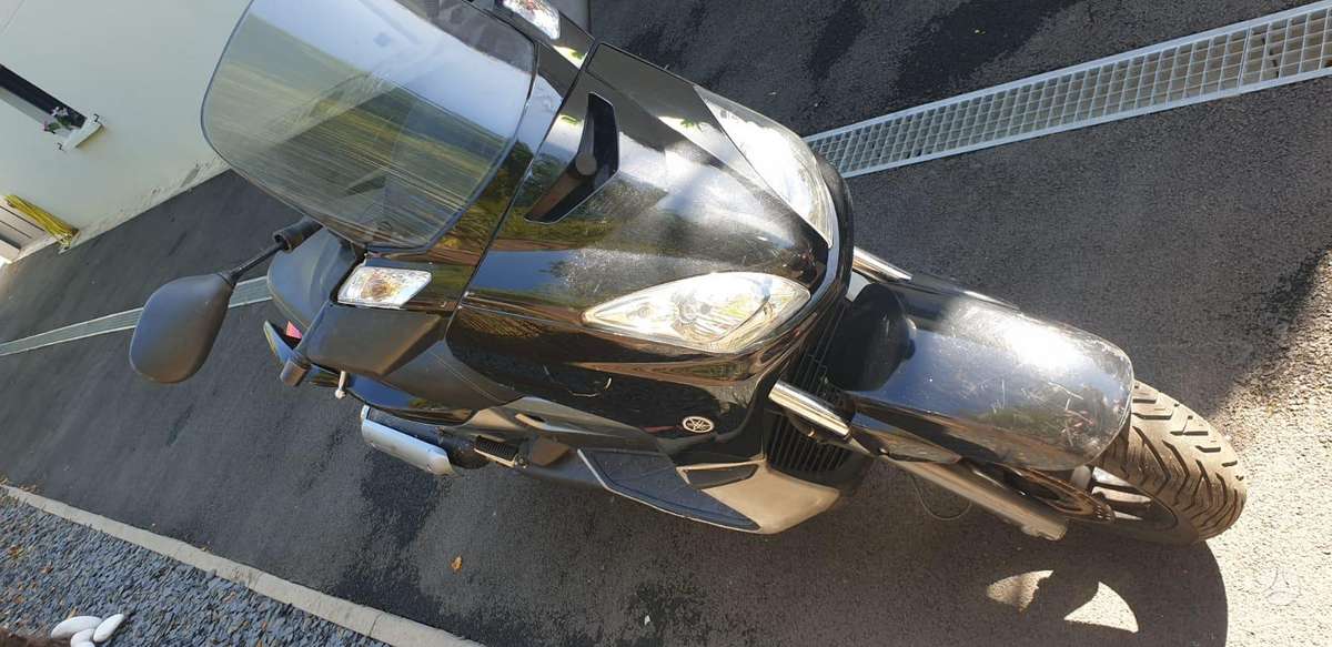 Yamaha X-max 125cc, scooters / mopeds