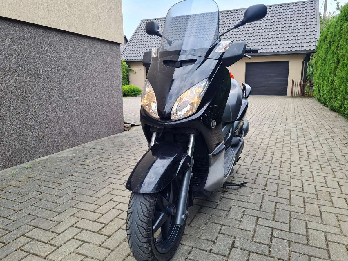 Yamaha X-max 125cc, scooters / mopeds