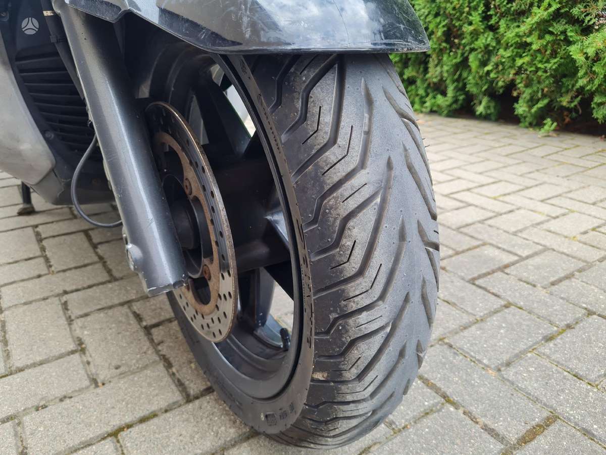 Yamaha X-max 125cc, scooters / mopeds