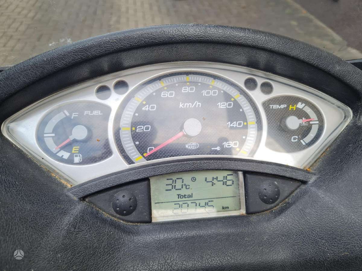 Yamaha X-max 125cc, мотороллеры / мопеды