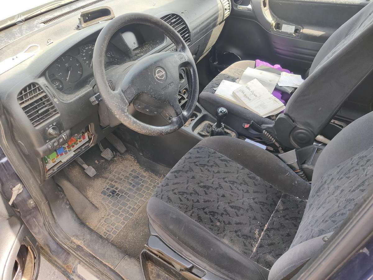 Opel Zafira по частям