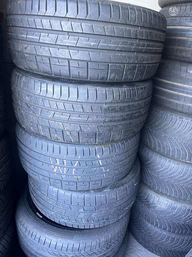Pirelli P zero PZ4, summer 235/35 R19