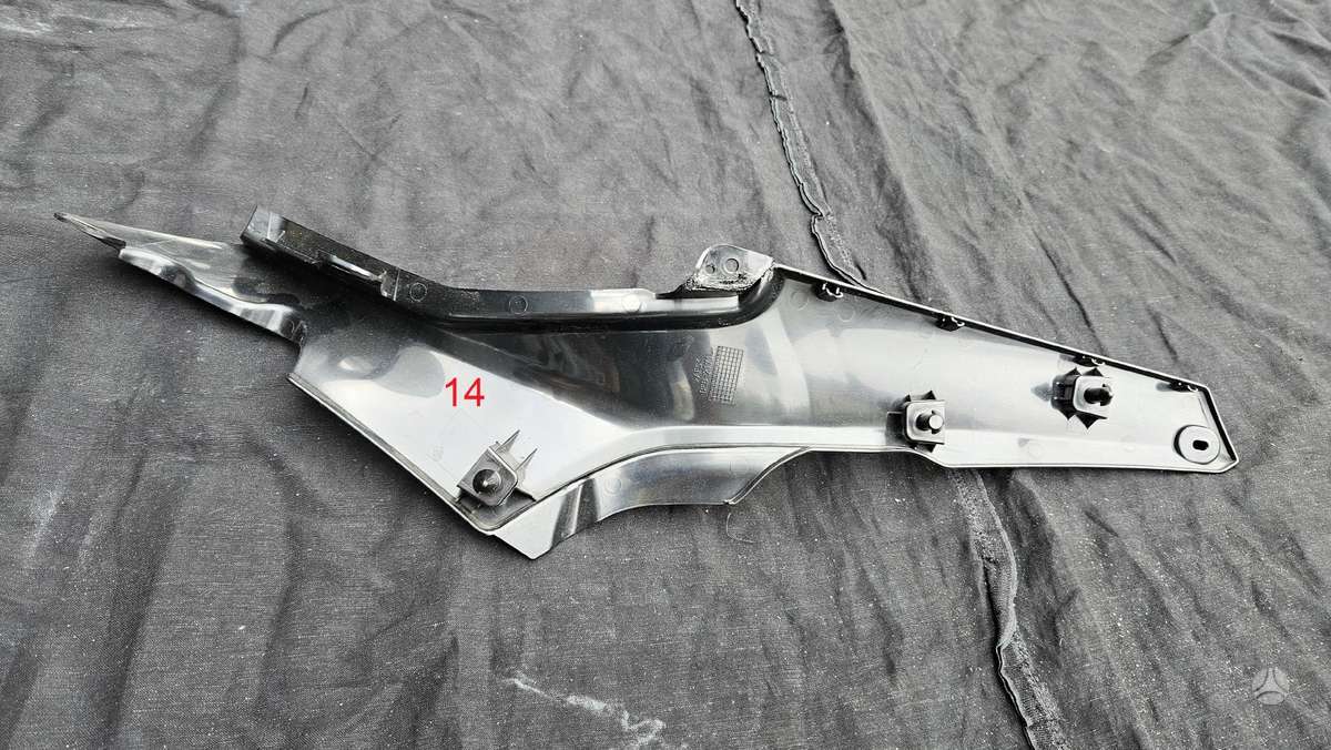 Yamaha R7, sportiniai / superbikes