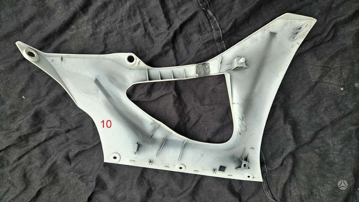 Yamaha R7, sportiniai / superbikes