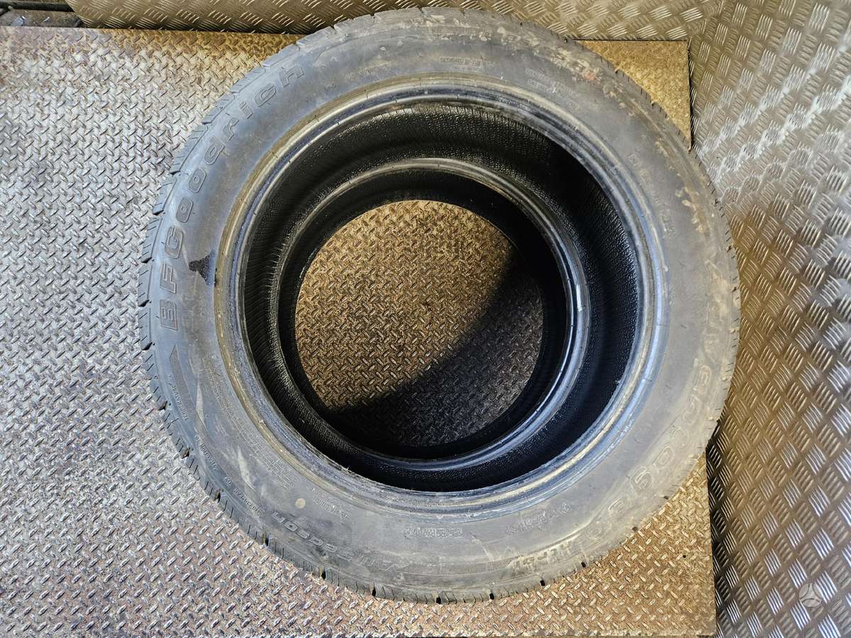 Bridgestone Advantage, summer 235/45 R19