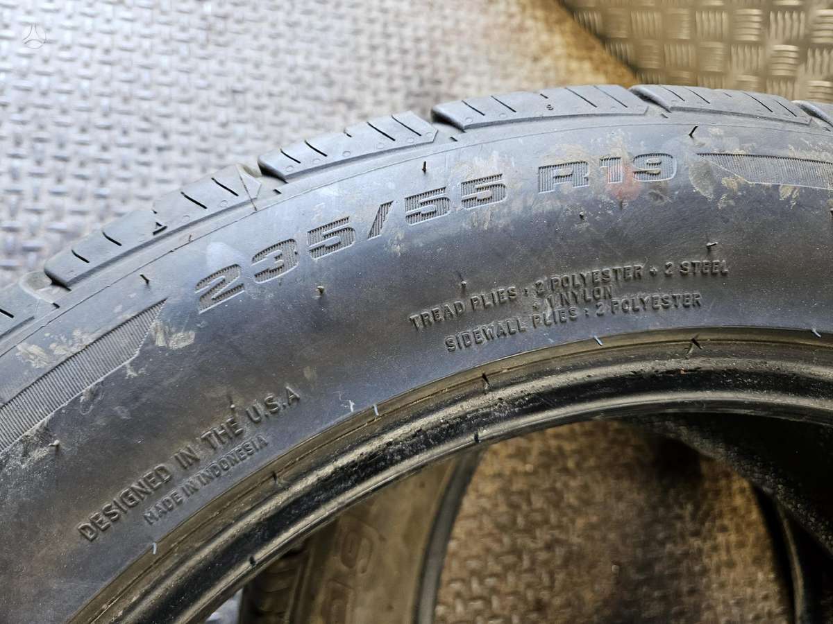 Bridgestone Advantage, summer 235/45 R19