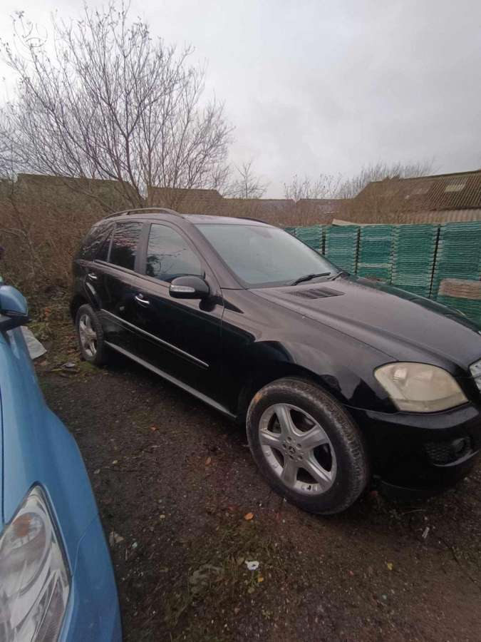 Mercedes-Benz ML280 dalimis