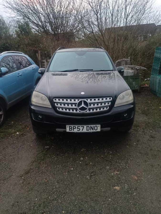 Mercedes-Benz ML280 dalimis