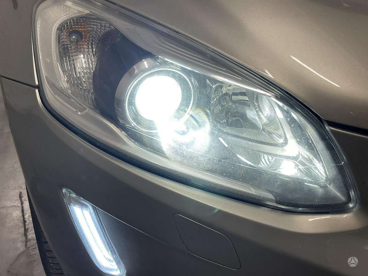 Volvo XC60 по частям