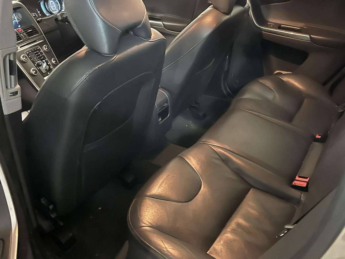 Volvo XC60 по частям