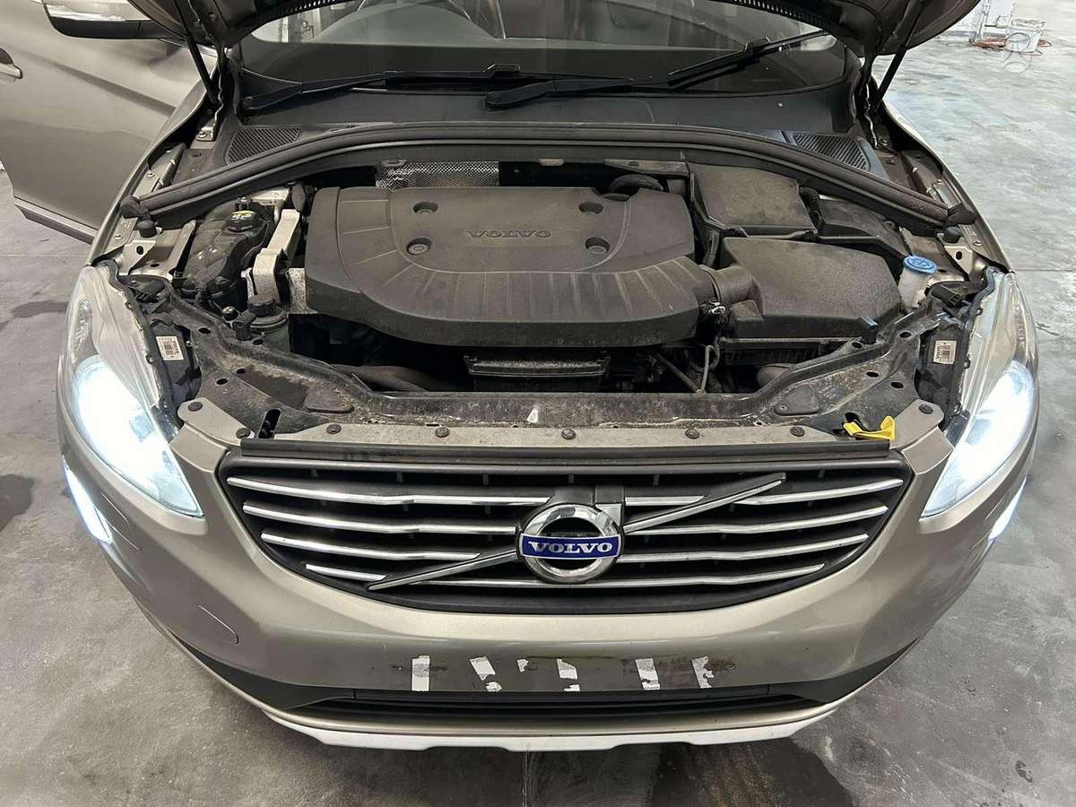 Volvo XC60 dalimis