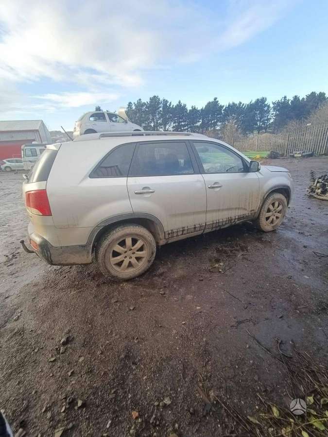 Kia Sorento по частям