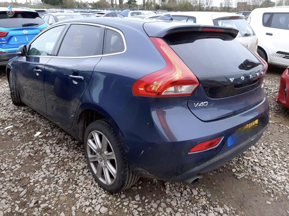 Volvo V40, D4204T9