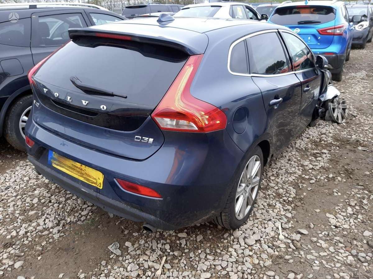 Volvo V40, D4204T9