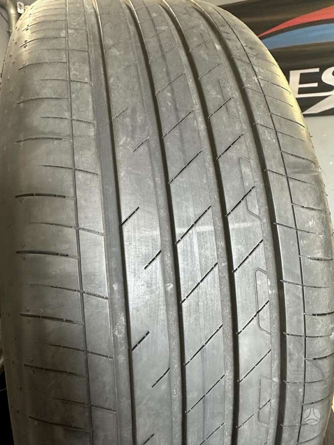 Goodyear, летние 255/50 R21
