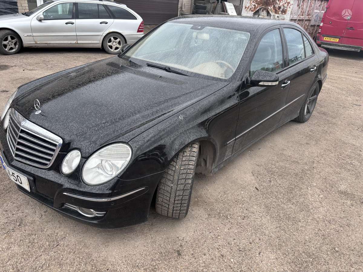 Mercedes-Benz E300 4matic