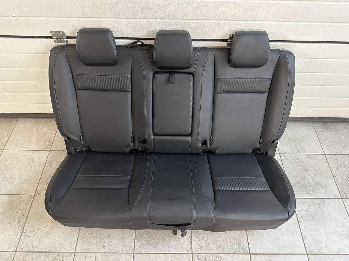 Ford Ranger sėdynės, saugos diržai