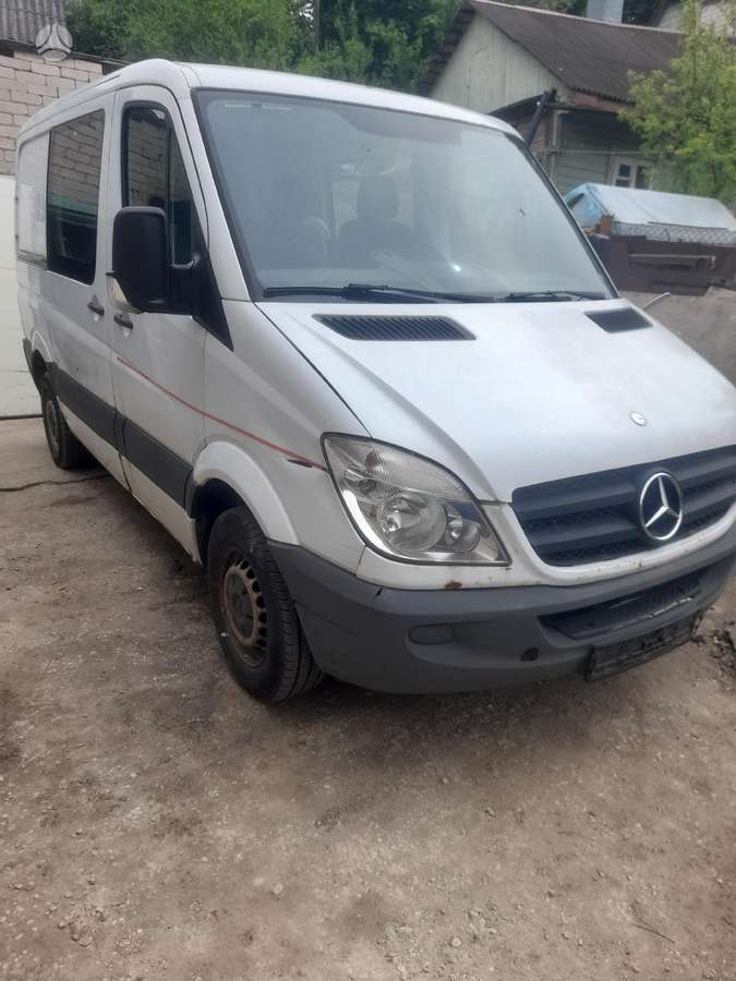 Mercedes-Benz Sprinter, cargo vans