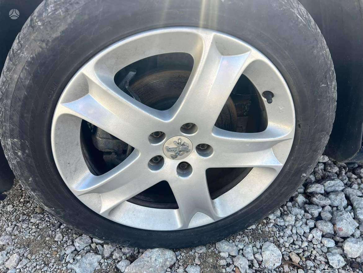 Peugeot 407 по частям