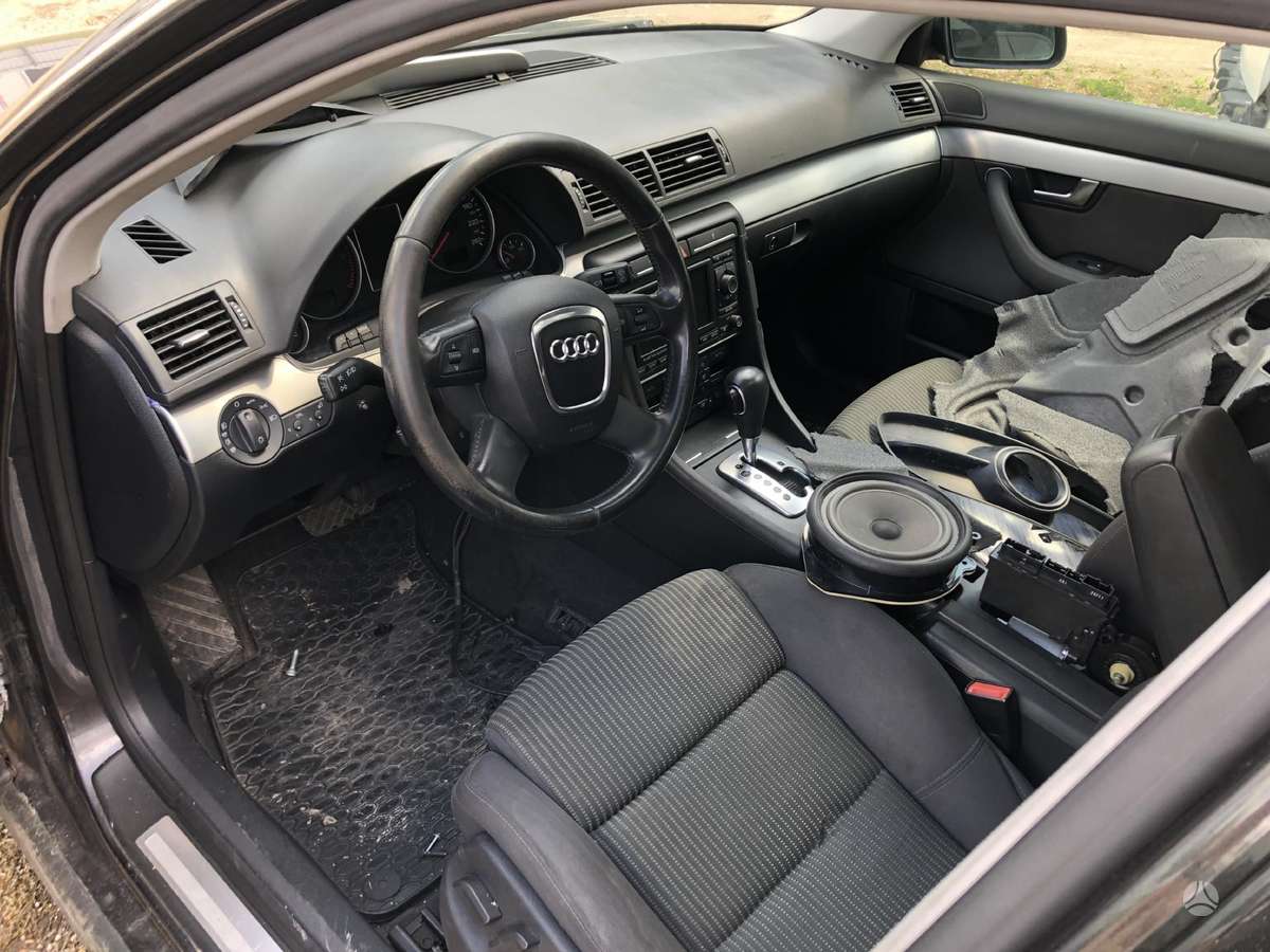 Audi A4 по частям