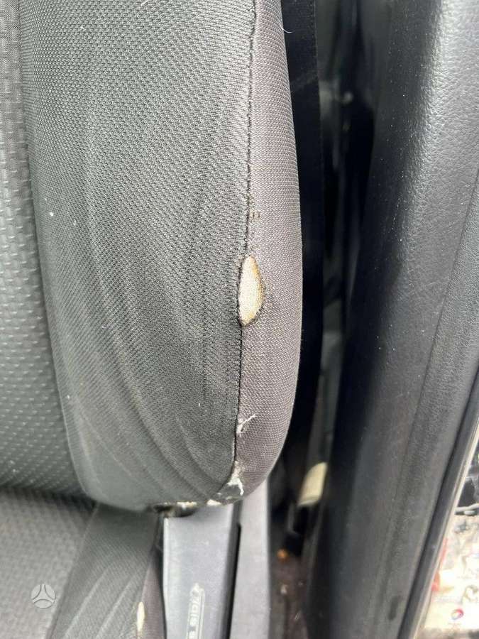 Toyota Corolla Verso по частям