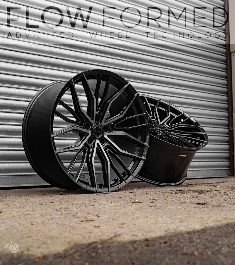 RIVIERA RF9 Black Dark Tint, light alloy, R22