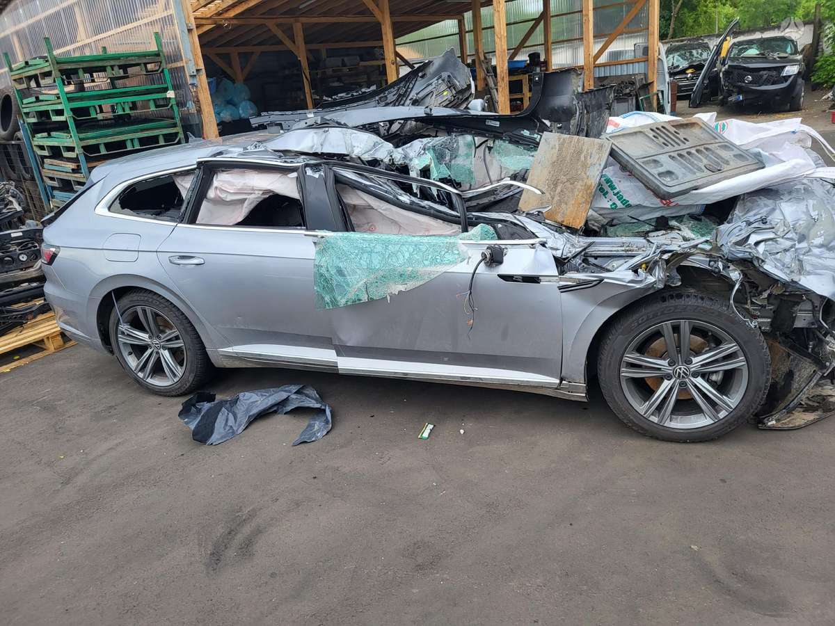 Volkswagen Arteon for parts