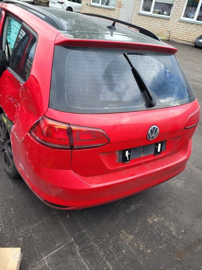 Volkswagen Golf rezerves daļās