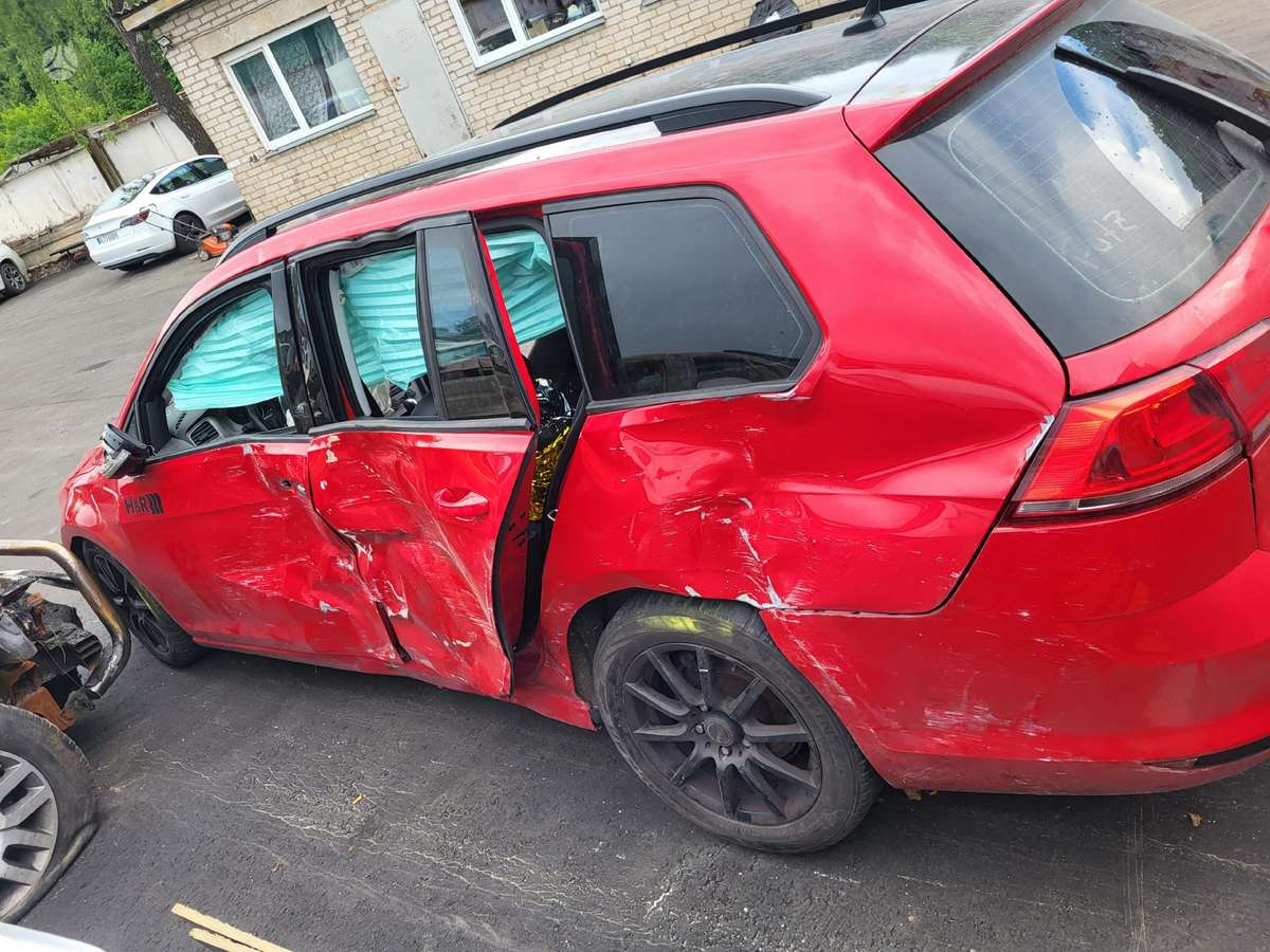 Volkswagen Golf rezerves daļās