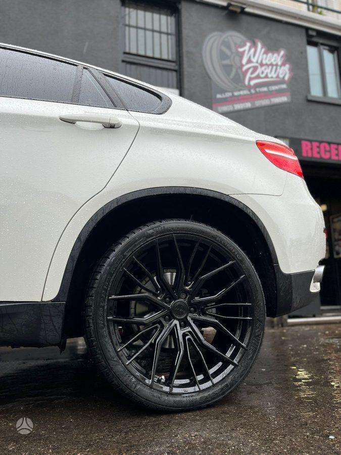 RIVIERA RF9 Gloss black, легкосплавные , R22
