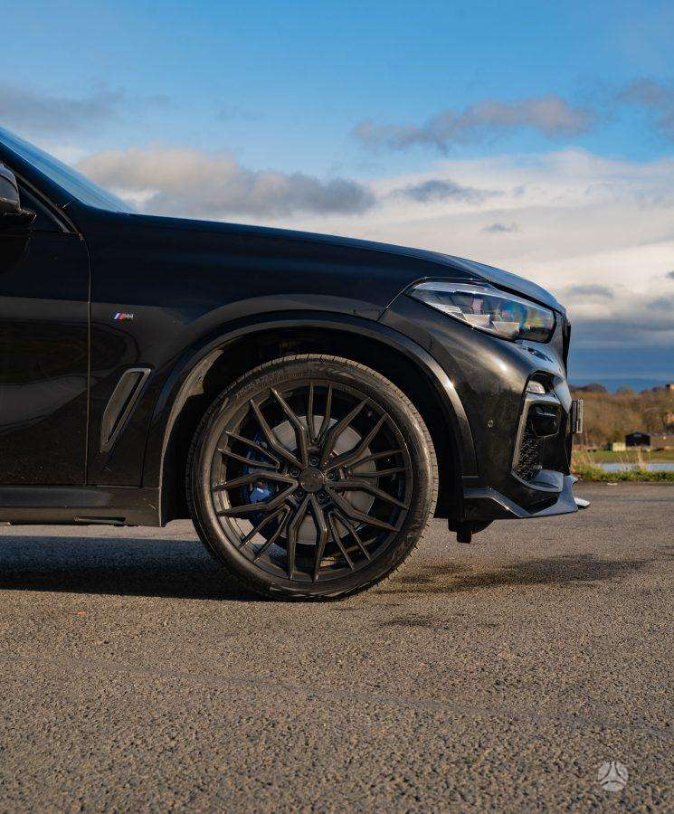 RIVIERA RF9 Gloss black, легкосплавные , R22