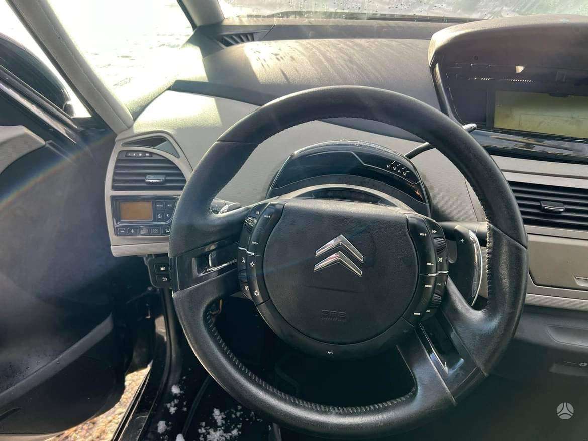 Citroen C4 Picasso по частям