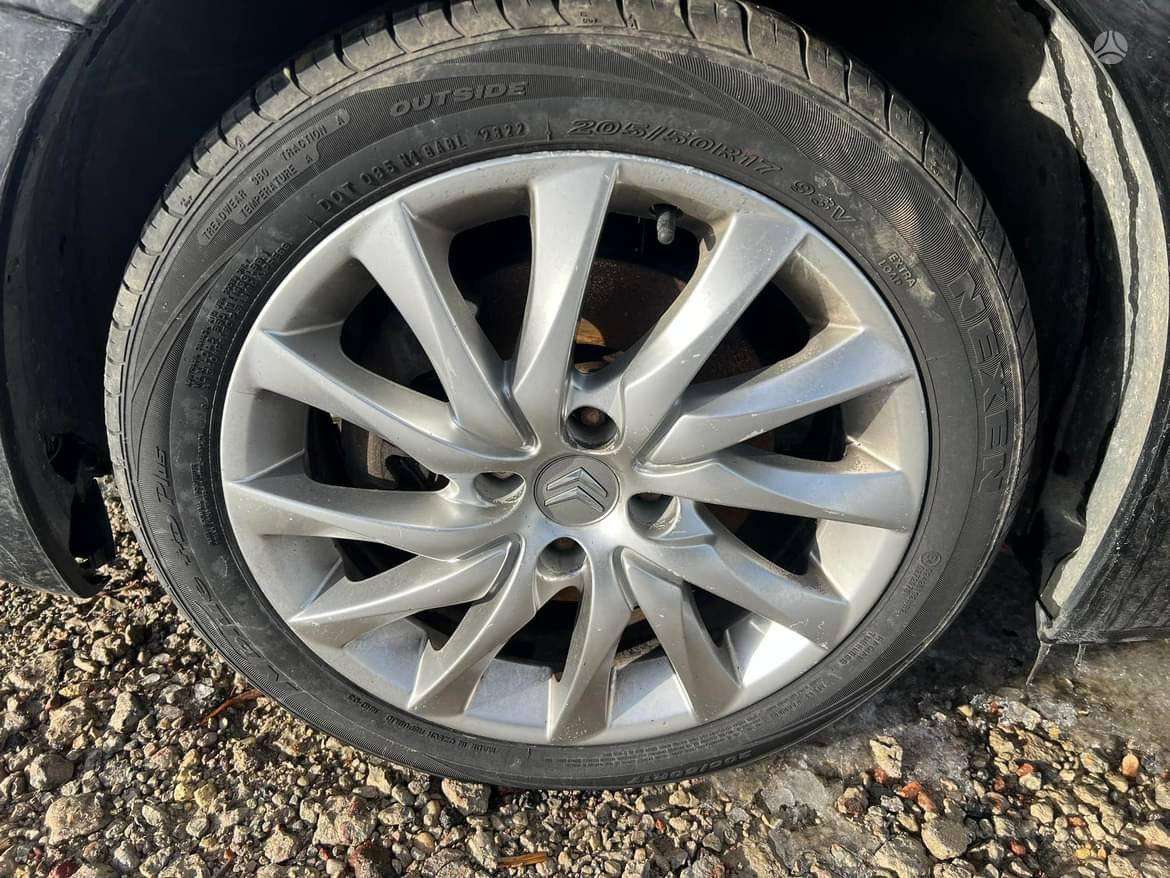 Citroen C4 Picasso по частям