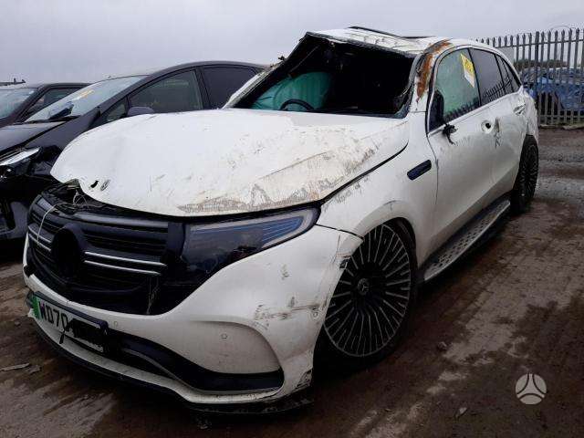 Mercedes-Benz EQC dalimis