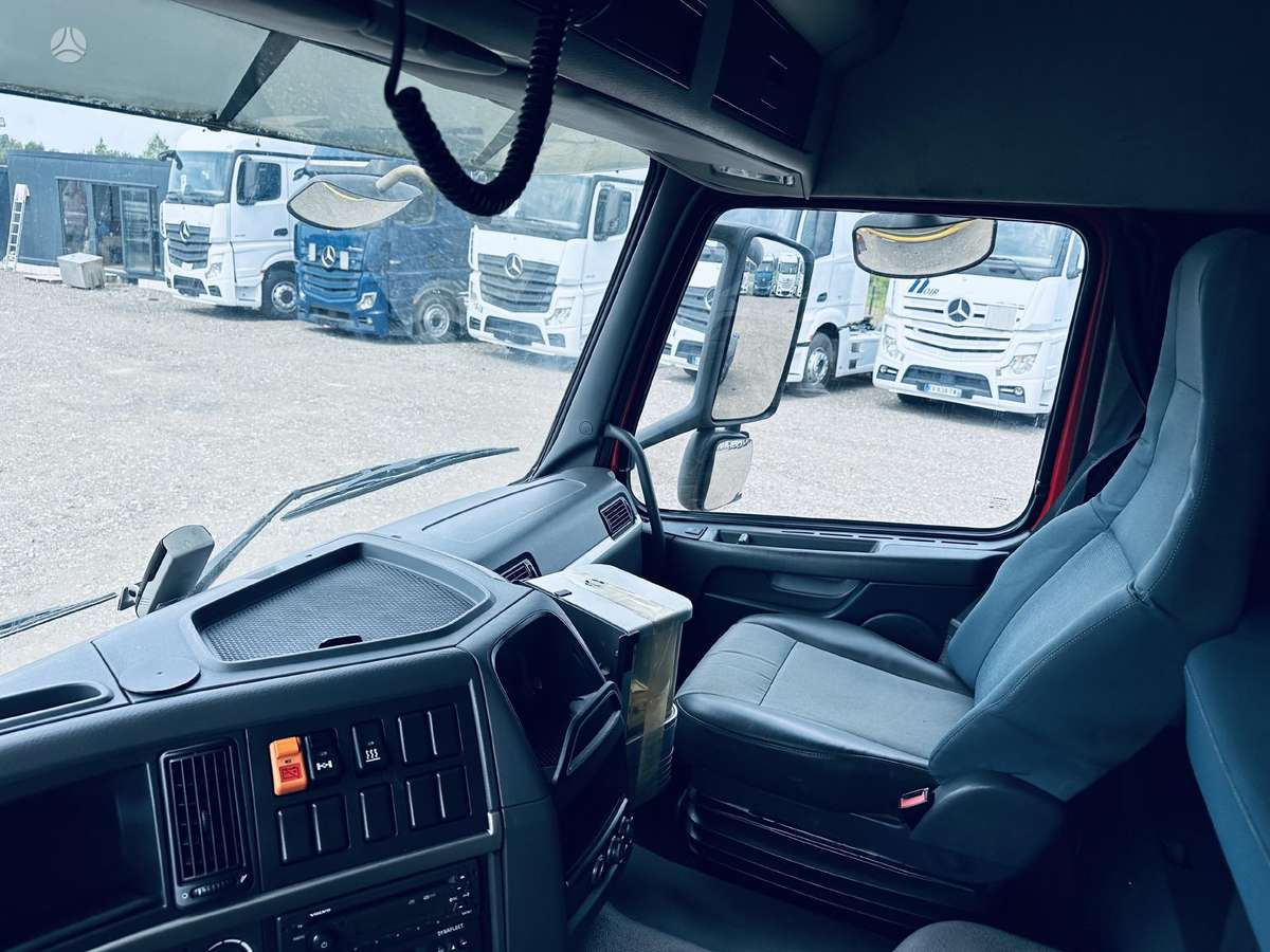 Volvo FM 420 Globetrotter, single sleeper