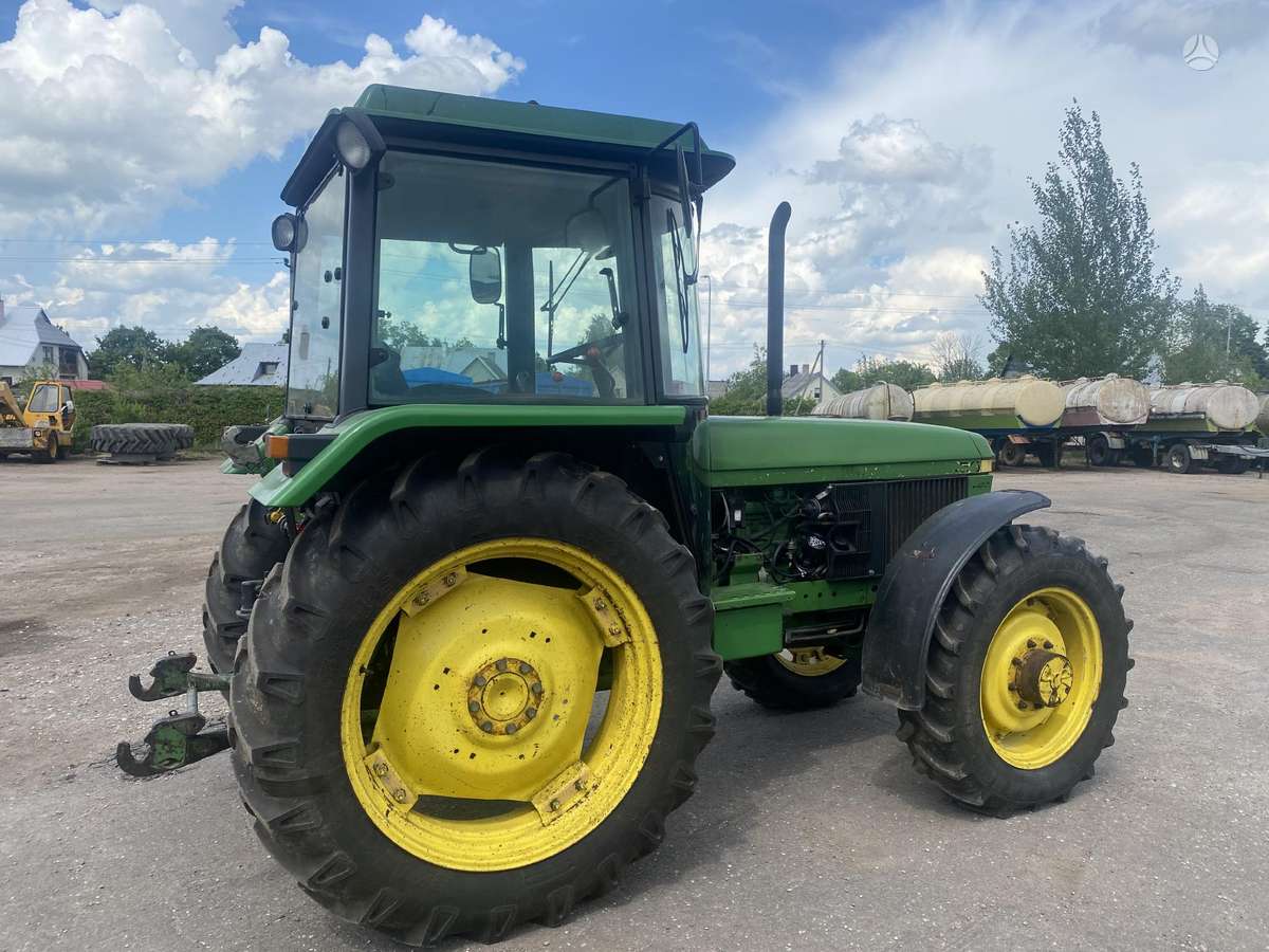 John Deere 2850AS, traktoriai