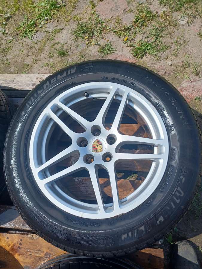 Porsche Macan, lengvojo lydinio, R18