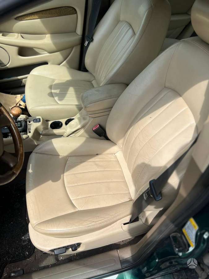 Jaguar X-Type по частям