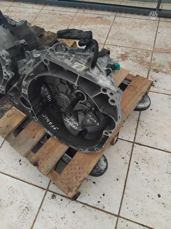 Dacia Sandero, H4df480, Deze jt4016