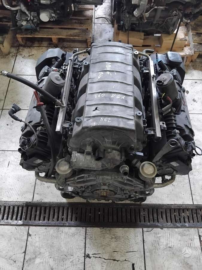 BMW 5 serija, N62B44, коробка передач, двигатель